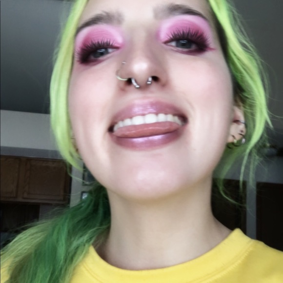 💖 Meet your Posher 💖 - Picture 5 of 5